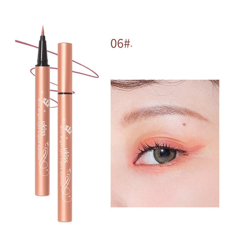 Waterproof color eyeliner pen $75.00 Dana Fashion Color: Pink brown makeup Name: Liquid Eyeliner Pen Net content: 0.6g Suitable for the crowd: make-up enthusiasts, novice gospel, product introduction: avoid drawing good eye makeup due to sweat, Blurred du