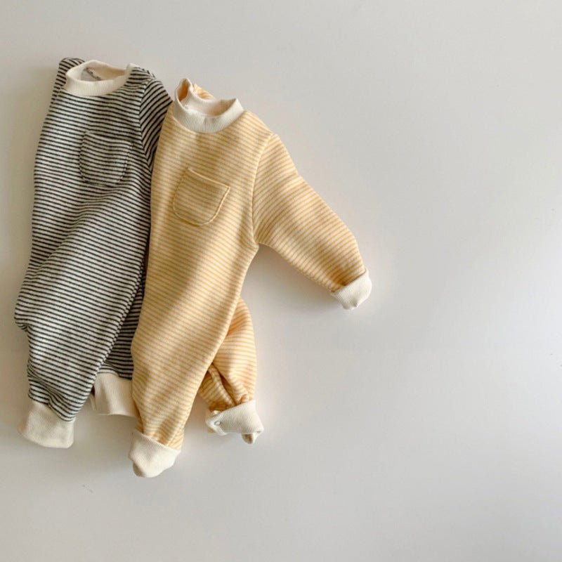 Wear striped baby jumpsuits outside $26.85 Dana Fashion Color: Black Child size: 66cm Baby Clothing Overview: 100% new design and high quality Must-have for fashion women Have a beautiful appearance Infant's wear refers to clothing suitable for babies und