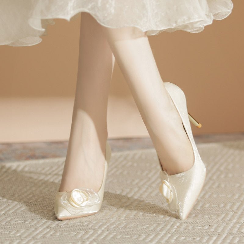 Wedding Shoes Stiletto High-end Applique High Heels $57.44 Dana Fashion Color: Apricot 5CM Size: 33 Women's shoes Product information: Pattern: solid color Lining material: Microfiber Applicable sports: Universal Color: apricot 5cm, apricot 7cm, apricot 9