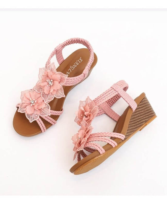 Wedge Roman Bohemian Retro Flower Vacation Sandals $45.50 Dana Fashion Color: Apricot Size: 36 Women's shoes Product information: Pattern: solid color Lining material: Leather Color: black, pink, apricot Upper height: low top Processing Method: Crazy Hors