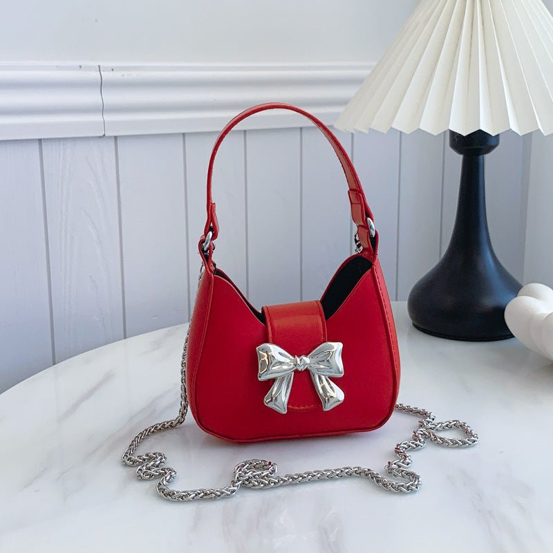 Western Style Niche Messenger Fashion Shoulder Underarm New Moon Bag $20.90 Dana Fashion Color: Red Women's Bags Product information: Lining texture: synthetic leather Applicable scenario: Daily matching Color: black, silver, red, beige Outer bag type: Sa