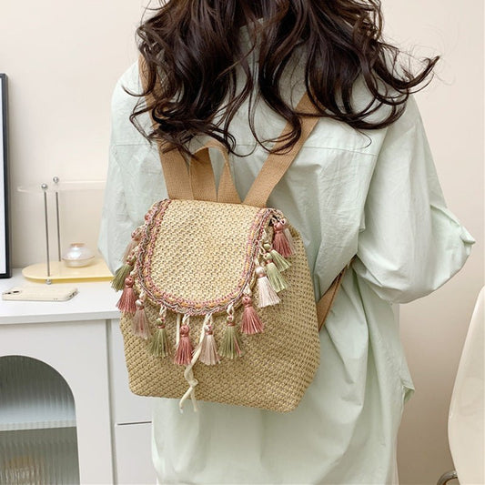 Western Style Travel Women's Straw Backpack Bohemian Style Tassel Bag $35.67 Dana Fashion Color: Pattern Khaki Women's Bags Product information: Applicable scenarios: Daily matching Color: white with pattern, pattern khaki, tassel White, tassels khaki Out