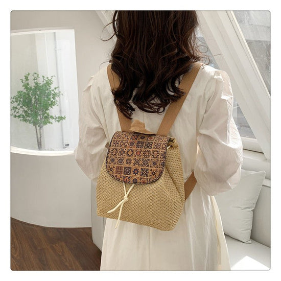 Western Style Travel Women's Straw Backpack Bohemian Style Tassel Bag $35.67 Dana Fashion Color: Pattern Khaki Women's Bags Product information: Applicable scenarios: Daily matching Color: white with pattern, pattern khaki, tassel White, tassels khaki Out