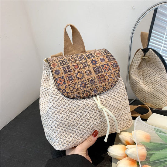 Western Style Travel Women's Straw Backpack Bohemian Style Tassel Bag $35.67 Dana Fashion Color: White With Pattern Women's Bags Product information: Applicable scenarios: Daily matching Color: white with pattern, pattern khaki, tassel White, tassels khak