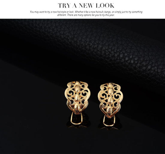Wild style alloy necklace earrings $29.00 Dana Fashion Color: Gold Women's Accessories Style: Europe and America Material: Alloy Processing technology: diamond Style: Women's Set combination: earrings + item decoration + hand decoration Mosaic material: a