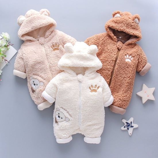 Winter Baby Boy Girl Romper Cotton Clothes $47.99 Dana Fashion Color: Brown Size: 66cm Baby Clothing Product Details: Fabric: Cotton Applicable gender: unisex Color classification: White Brown Khaki Safety class: Class A Material Composition: Cotton 80% P