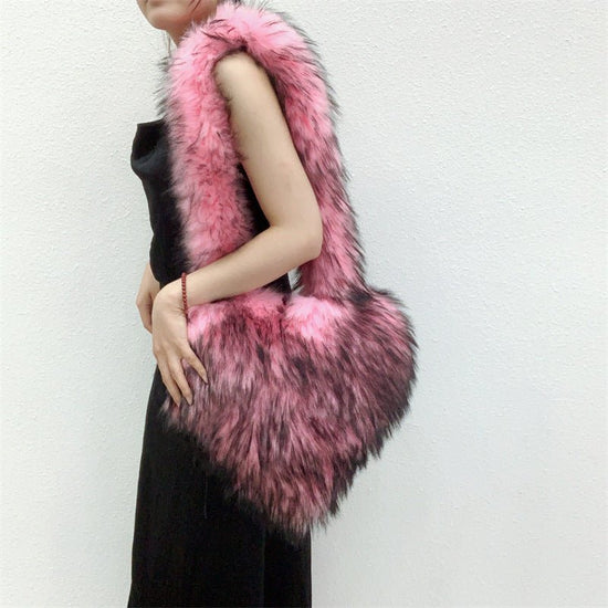 Winter Fleece Shoulder Bags Women Heart Shape Crossbody Bag Plush Large Capacity Love Bag $89.99 Dana Fashion Color: Black Women's Bags Product information: Lining texture: Polyester Pattern: None Applicable scenarios: Daily matching Color: plain color, B