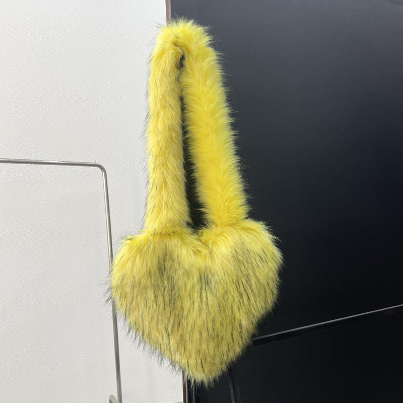 Winter Fleece Shoulder Bags Women Heart Shape Crossbody Bag Plush Large Capacity Love Bag $89.99 Dana Fashion Color: Yellow Women's Bags Product information: Lining texture: Polyester Pattern: None Applicable scenarios: Daily matching Color: plain color,