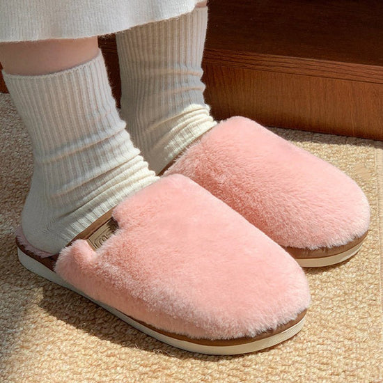 Winter Plush Slippers Warm Solid House Shoes Non-slip Bedroom Floor Home Slipper For Women Men $30.15 Dana Fashion Color: Blue Size: 40to41 Women's shoes Product information: Upper material :PVC Sole material :pvc Applicable gender: Neutral/male/female Ho