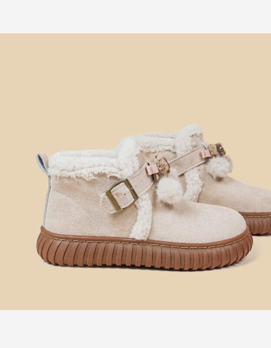 Winter Plush Thick Midsole Snow Boots $129.50 Dana Fashion Color: Apricot color Size: 35 Women's shoes Overview: Unique design, stylish and beautiful. Good material, comfortable feet. A variety of colors, any choice. Specification: Pattern: Solid color Sh