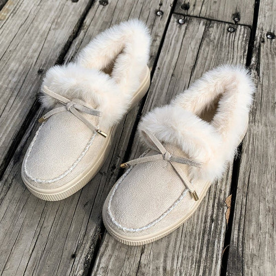 Winter Round Head Thick Bottom Velvet Warm Cotton Shoes Women $34.01 Dana Fashion Color: Beige Size: 36 Women's shoes Product information: Pattern: solid color Lining material: pu Applicable sports: Universal Color: black, red and white, white, red, leopa