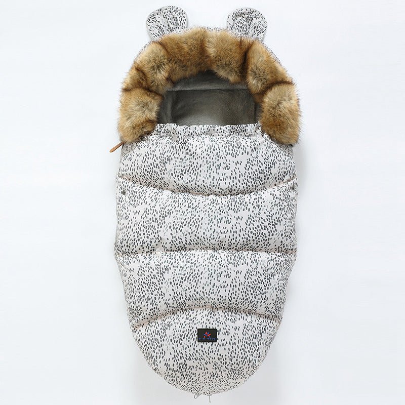 Winter Sleeping Bags Envelope Newborn Baby Stroller Pad $205.20 Dana Fashion Color: Leopard Baby & Mother Product Information: Applicable age: Freshmen 3 months 6 months Fabric: Cotton denim Applicable gender: female/male Color classification: orange, red