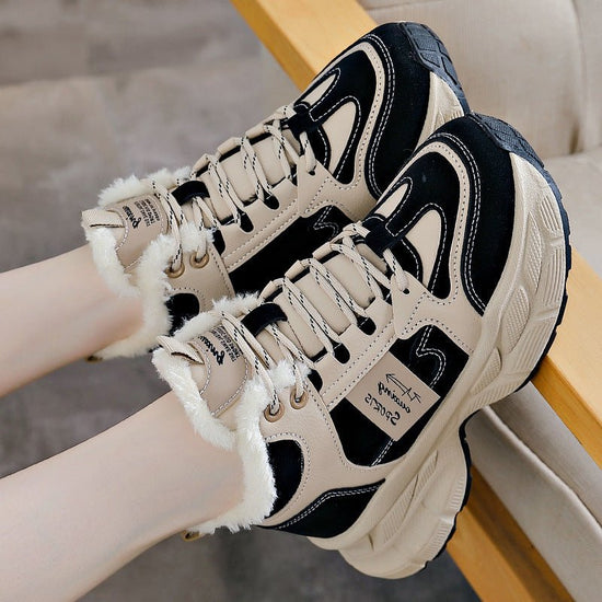 Winter Thermal Fleece-lined Sneakers Women $46.28 Dana Fashion Color: Black Size: 35 Women's shoes Product information: Color: black, gray, blue Heel height: mid heel (3-5CM) Heel shape: flat heel Size: 35, 36, 37, 38, 39, 40 Sole material: Plastic Toe ho