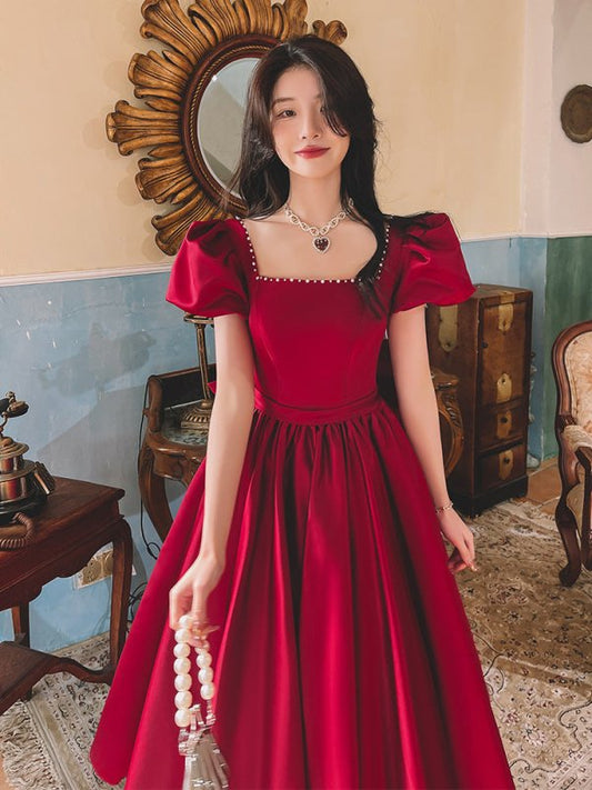 Winter Wine Red Engagement Daily French Princess On The Run Satin Dress $120.00 Dana Fashion Color: Wine Red Long size: L Women's clothing Product information: Color: wine red mid-length, wine red long Sleeve type: puff sleeve Main fabric composition: Pol