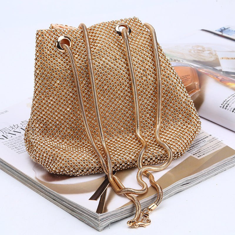 Women Crystal Diamond Clutch Bags String Satin Crossbody Bag Glitter Evening Bags Gold Clutch Party Purse Woman Handbag $59.22 Dana Fashion Color: Golden Women's Bags Material: diamond, cotton fabric Color: silver, black, colorful gold Style: handbags, sh