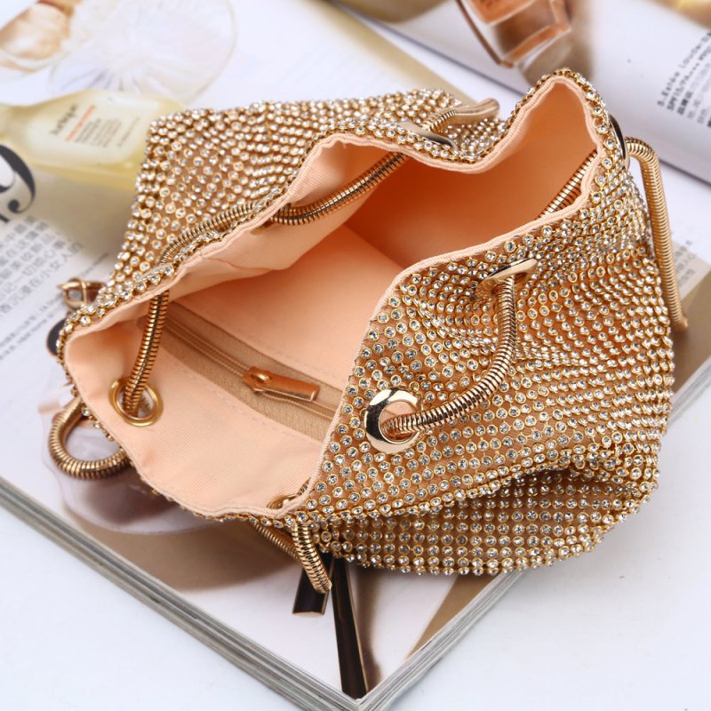Women Crystal Diamond Clutch Bags String Satin Crossbody Bag Glitter Evening Bags Gold Clutch Party Purse Woman Handbag $59.22 Dana Fashion Color: Black Women's Bags Material: diamond, cotton fabric Color: silver, black, colorful gold Style: handbags, sho