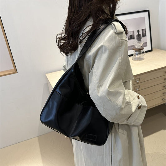 Women Vintage Hobo Bag Casual PU Leather Shoulder Bag Large Capacity Retro Tote Handbag Soft Underarm Bag Fall Winter Bag $30.00 Dana Fashion Color: Black Women's Bags Overview: Unique design, stylish and beautiful. Good material, comfortable wear. A vari