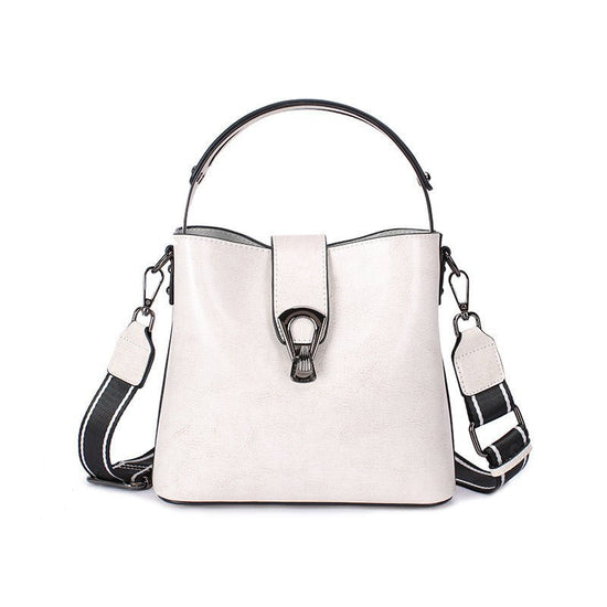 Women's Autumn And Winter Bucket Bag Shoulder Messenger Bag $48.99 Dana Fashion Color: Milky White Women's Bags Product information: Lining texture: polyester cotton Applicable scenarios: Daily matching Color: milky white, peacock blue, coffee, caramel, B