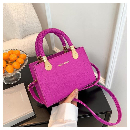 Women's Bag Trendy Fashion Ins Lychee Pattern Portable $27.94 Dana Fashion Color: Black Women's Bags Product information: Lining texture: without lining Applicable scenarios: Daily matching Color: white, black, blue, khaki, green, Rose Red, Purple Outer b
