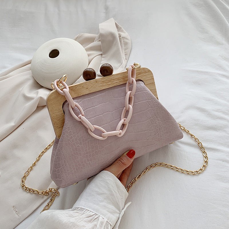 Women's Bags Popular New Trendy Fashion Texture Ins Messenger Net Red Chain Bag $49.45 Dana Fashion Color: Pink Women's Bags Product information: Style: sweet lady Style: chain bag Fabric texture: PU Style: women's shoulder bag Bag shape: round Packing li