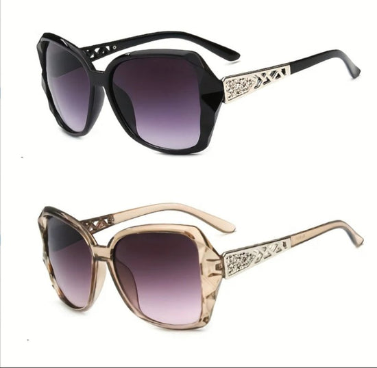 Women's Big Frame Sunglasses Women Retro Sunglasses $15.00 Dana Fashion Color: Black champagne color style: 2PC Women's Accessories Product Information: Lens material: resin lens Frame material: PC+metal Style: popular fashion retro Function: Anti-UV deco