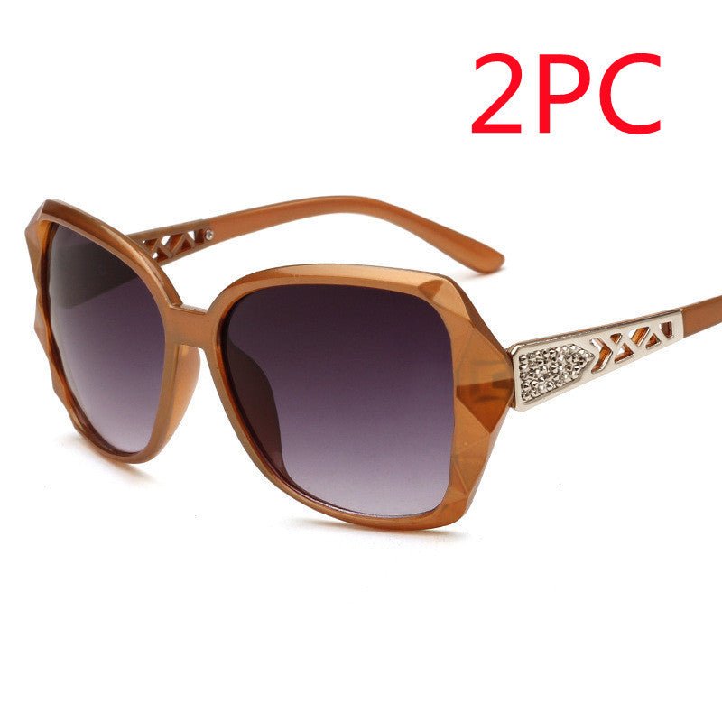 Women's Big Frame Sunglasses Women Retro Sunglasses $15.00 Dana Fashion Color: Gold style: 2PC Women's Accessories Product Information: Lens material: resin lens Frame material: PC+metal Style: popular fashion retro Function: Anti-UV decorative mirror Pac