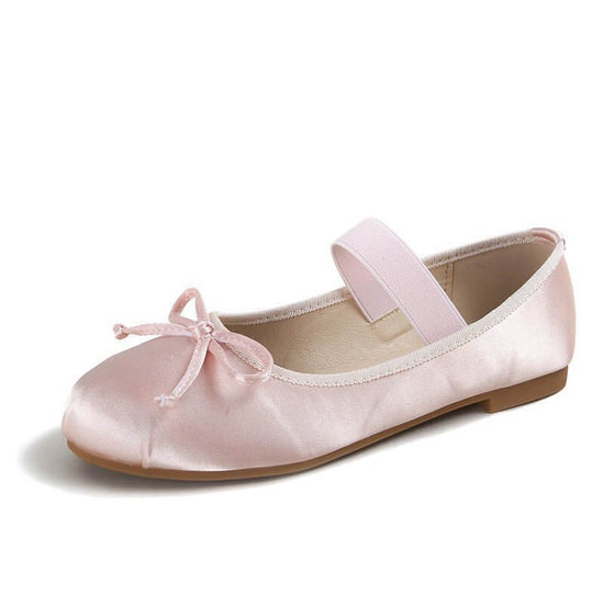 Women's Bow Tie Silk Satin Flat Shoes $39.50 Dana Fashion Color: Pink Size: 33 Women's shoes Overview: Unique design, stylish and beautiful. Good material, comfortable feet. A variety of colors, any choice. Specification: Toe shape: round head Upper mater
