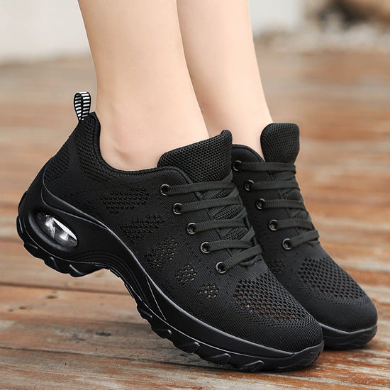 Women's Breathable Mesh Soft Soled Sports Shoes $41.84 Dana Fashion Color: 1918 Pierced Black Size: 35 Women's shoes Product information: Thickness: Single Applicable scenarios: running sports, fitness equipment, fitness body, sports trends, cycling sport