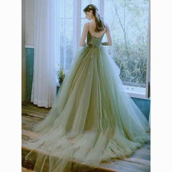 Women's Casual Versatile Green Forest Style Dress $128.90 Dana Fashion Color: Avocado Green Size: L Women's clothing Product information: Fabric name: Polyester Fiber Color: avocado green Sleeve type: sleeveless Main fabric composition: Other Waist Type: