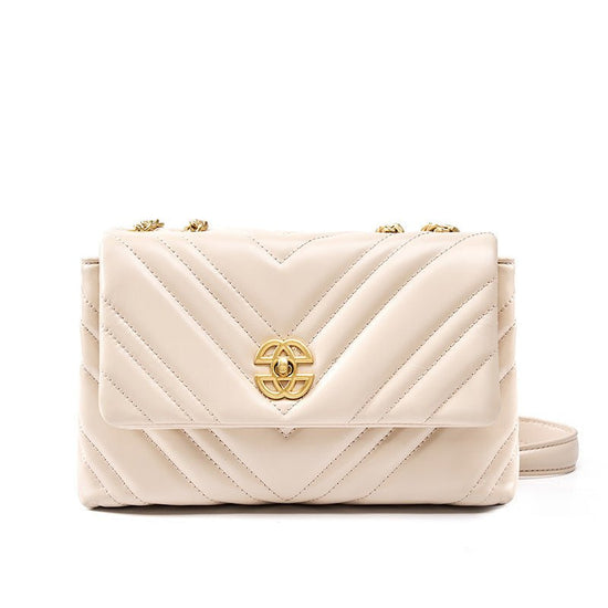 Women's Cowhide Diamond Chain Square Shoulder Messenger Bag $96.99 Dana Fashion Color: Apricot Women's Bags Product information: Lining texture: Polyester Color: Black, apricot Outer bag type: clamshell bag Leather features: first layer cowhide Hardness: