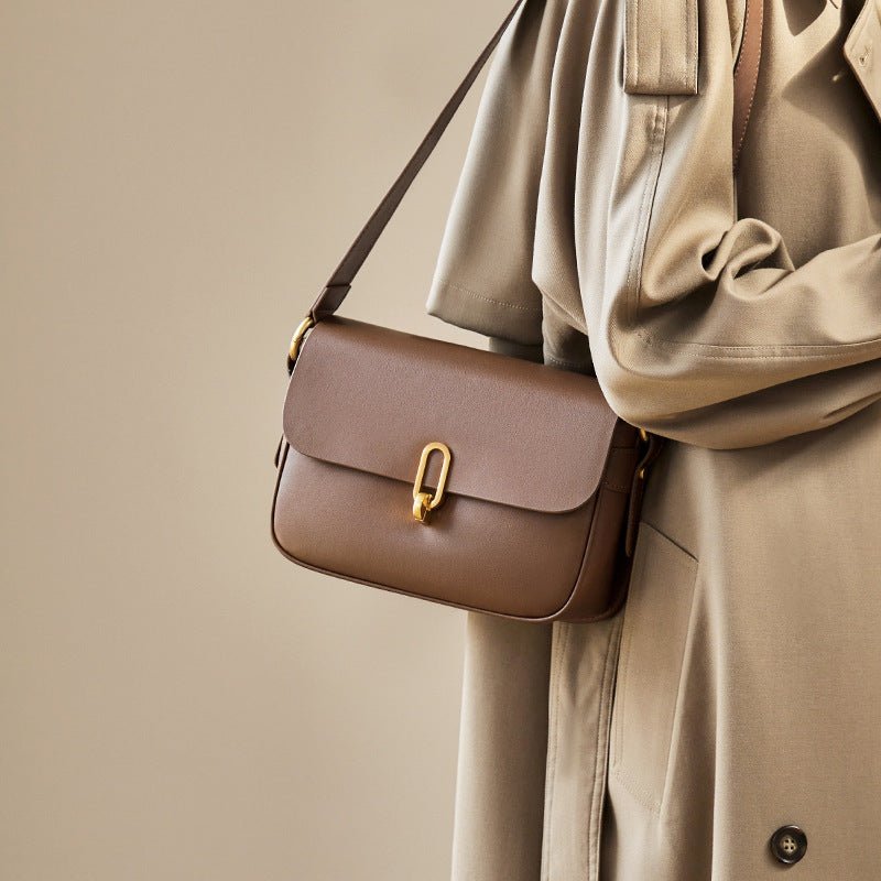 Women's Crossbody Leather Shoulder Bag $145.00 Dana Fashion Color: Beige And Apricot Size: 23x9x16CM Women's Bags Product information: Color: brown, black, beige and apricot, beige and coffee Outer bag type: Sandwich pocket Leather features: two-layer cow