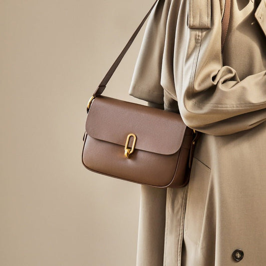 Women's Crossbody Leather Shoulder Bag $145.00 Dana Fashion Color: Beige And Apricot Size: 23x9x16CM Women's Bags Product information: Color: brown, black, beige and apricot, beige and coffee Outer bag type: Sandwich pocket Leather features: two-layer cow