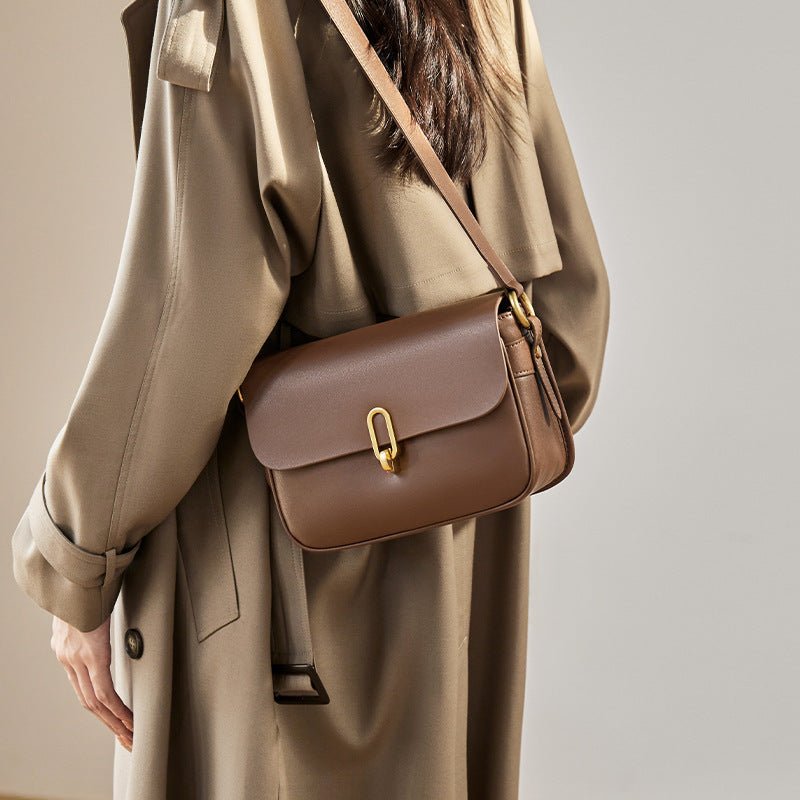 Women's Crossbody Leather Shoulder Bag $145.00 Dana Fashion Color: Beige And Apricot Size: 23x9x16CM Women's Bags Product information: Color: brown, black, beige and apricot, beige and coffee Outer bag type: Sandwich pocket Leather features: two-layer cow