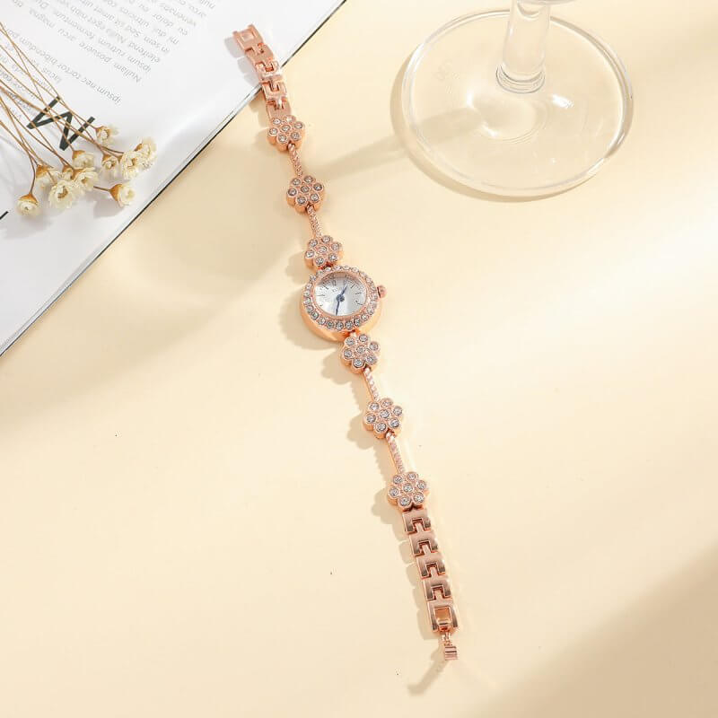 Women's Diamond All-match Bracelet Watch $20.60 Dana Fashion Color: Gold Small Flower Watch Women's Accessories Product information: Color: gold small flower watch, rose gold small flower watch, Silver small flower watch Thickness: 8mm Packing specificati