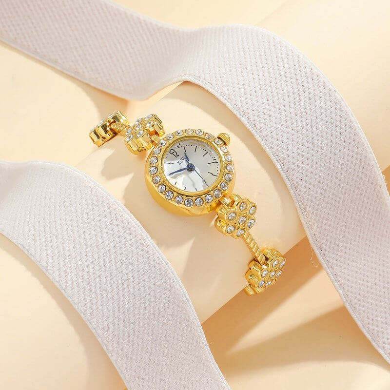 Women's Diamond All-match Bracelet Watch $20.60 Dana Fashion Color: Gold Small Flower Watch Women's Accessories Product information: Color: gold small flower watch, rose gold small flower watch, Silver small flower watch Thickness: 8mm Packing specificati