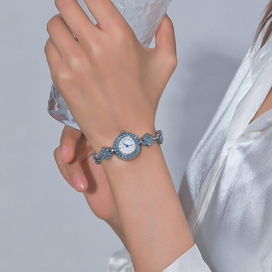 Women's Diamond All-match Bracelet Watch $20.60 Dana Fashion Color: Gold Small Flower Watch Women's Accessories Product information: Color: gold small flower watch, rose gold small flower watch, Silver small flower watch Thickness: 8mm Packing specificati