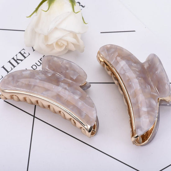 Women's Fashion Large Acrylic Barrettes $9.00 Dana Fashion Color: Cloud Gray Purity: Bulk Women's Accessories Product information: Treatment Process: baking varnish Color: Cloud Purple, cloud gray, cloud orange, cloud pink, little orange, little coffee, L