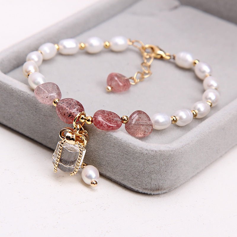 Women's Fashion Personalized Natural Pearl Bracelet $19.00 Dana Fashion Color: Green Ghost Women's Accessories Product information: Color: Strawberry quartz natural freshwater pearl, green ghost natural freshwater pearl, purple crystal natural freshwater