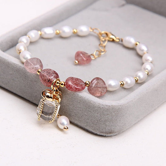 Women's Fashion Personalized Natural Pearl Bracelet $19.00 Dana Fashion Color: Green Ghost Women's Accessories Product information: Color: Strawberry quartz natural freshwater pearl, green ghost natural freshwater pearl, purple crystal natural freshwater