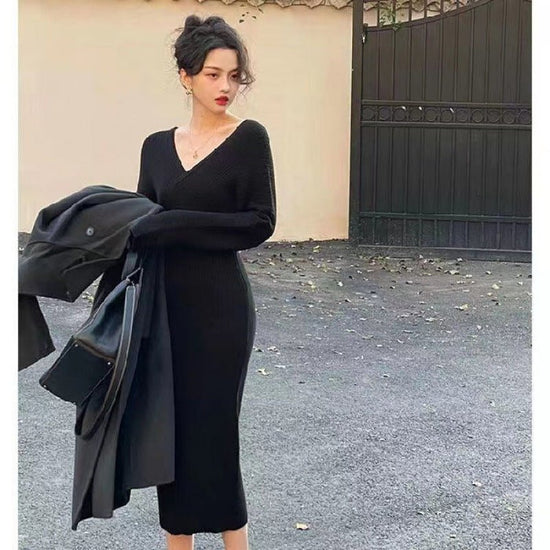 Women's Fashion Slim French Waist Dress $52.37 Dana Fashion Color: Black Size: 2XL Women's clothing Product information: Pattern: solid color Color: Brown, Milky White, deciduous brown, black Size: S ,M,L,XL,2XL,3XL,4XL Fabric name: Wool blend Skirt Categ