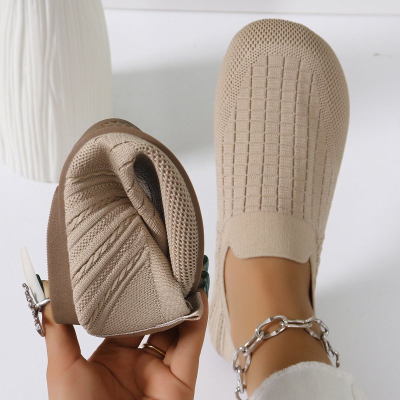 Women's Fashion Solid Color Casual Flat Shoes $29.31 Dana Fashion Color: Apricot Size: 36 Women's shoes Product information: Pattern: solid color Applicable sports: Universal Color: Black, apricot, Brown, sky blue, dark gray Heel shape: flat heel Size: 36