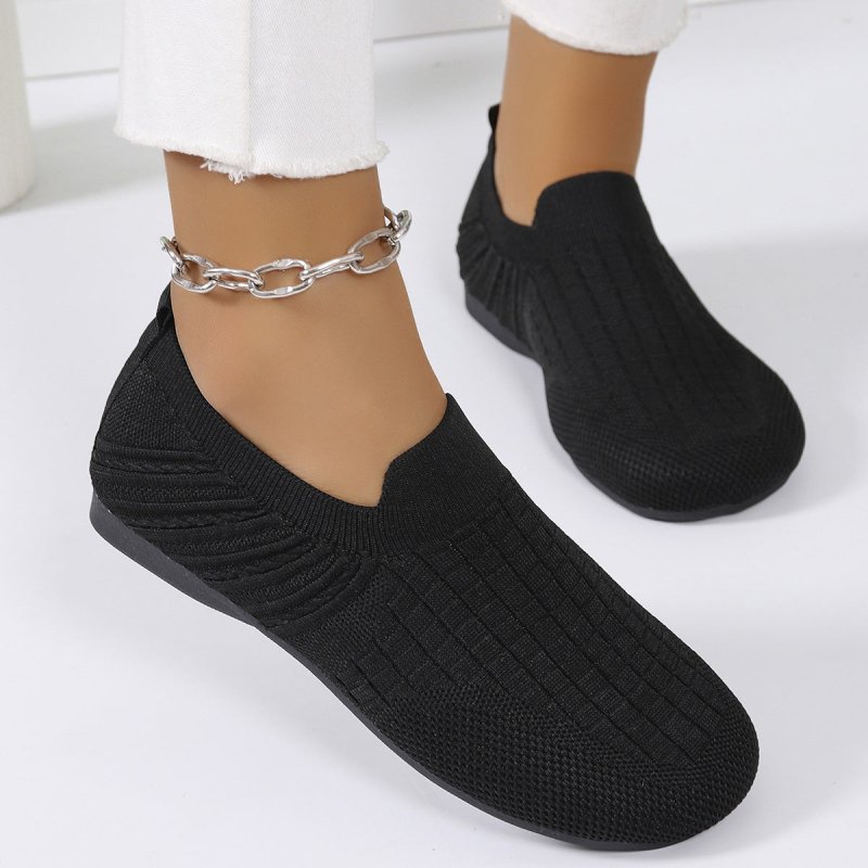 Women's Fashion Solid Color Casual Flat Shoes $29.31 Dana Fashion Color: Black Size: 36 Women's shoes Product information: Pattern: solid color Applicable sports: Universal Color: Black, apricot, Brown, sky blue, dark gray Heel shape: flat heel Size: 36,