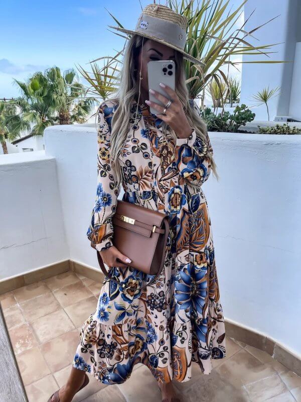 Women's Fashion Special V-neck Printed Dress $45.90 Dana Fashion Color: Blue Size: L Women's clothing Product information: Color: white, blue Waist Type: Mid waist Size: S,M,L,XL,XXL Style type: temperament commute Fabric name: Polyester Skirt Category: D