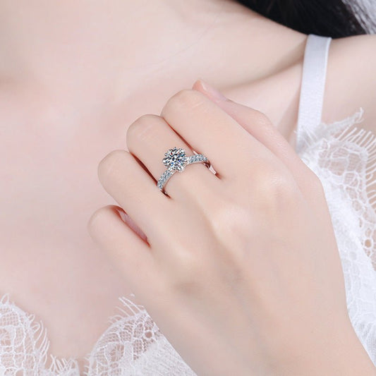 Women's Fashion Sterling Silver Ring $49.00 Dana Fashion style: 11mm zircon Size: No.10 Women's Accessories Product information: Type: Ring Material: silver Style: Europe and America Shape: flowers Treatment process: electroplating Color: 1 carat mosonite