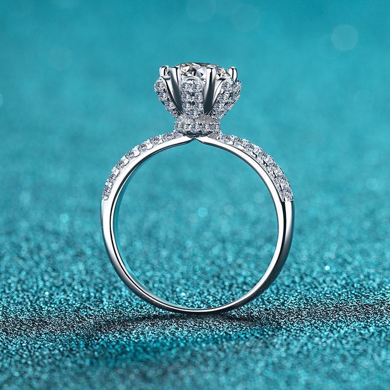 Women's Fashion Sterling Silver Ring $49.00 Dana Fashion style: 11mm zircon Size: No.10 Women's Accessories Product information: Type: Ring Material: silver Style: Europe and America Shape: flowers Treatment process: electroplating Color: 1 carat mosonite