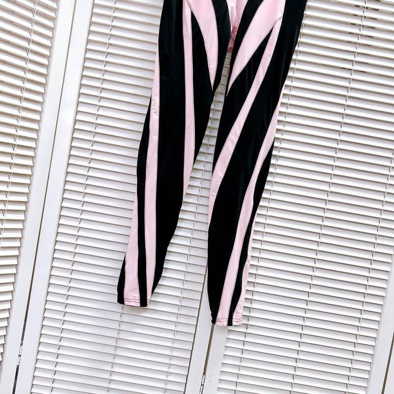 Women's Fashion Stitching Mesh Leggings $199.00 Dana Fashion Color: Black size: L Women's clothing Product information: Fabric name: Polyester Color: black, pink, khaki Pants length: cropped pants Size: S,M,L Size Information: Note: 1. Asian sizes are 1 t