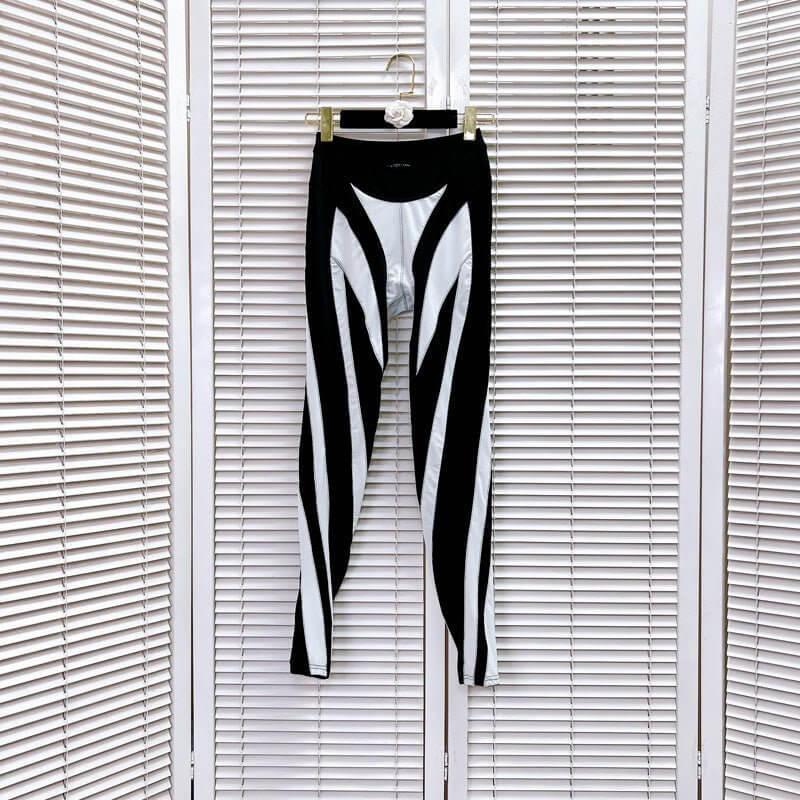 Women's Fashion Stitching Mesh Leggings $199.00 Dana Fashion Color: Black size: L Women's clothing Product information: Fabric name: Polyester Color: black, pink, khaki Pants length: cropped pants Size: S,M,L Size Information: Note: 1. Asian sizes are 1 t