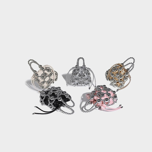 Women's Fashionable All-match Exquisite Hollow Messenger Bag $59.00 Dana Fashion Color: Black Women's Bags Product information: Lining texture: polyester cotton Applicable scenario: Daily matching Color: silver, black, white, pink, gold Material: acrylic
