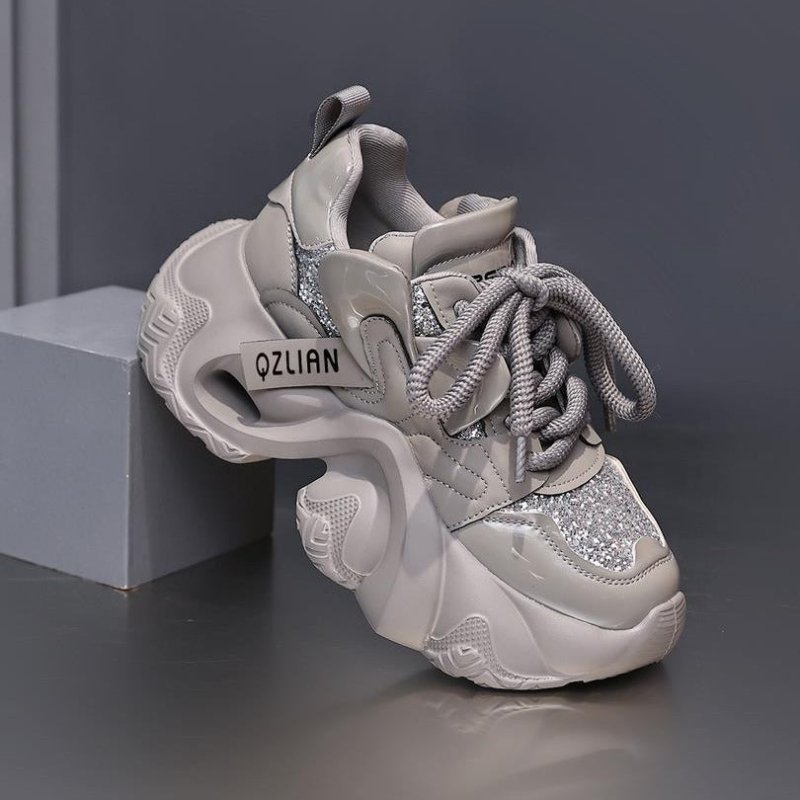 Women's Fashionable All-Match Platform Sports Casual Shoes $89.99 Dana Fashion Color: Starry Sky Gray Size: 35 Women's shoes Product information: Color: Starry Sky Gray Heel height: low heel (1-3CM) Size: 35, 36, 37, 38, 39, 40 Cutting depth: Middle mouth