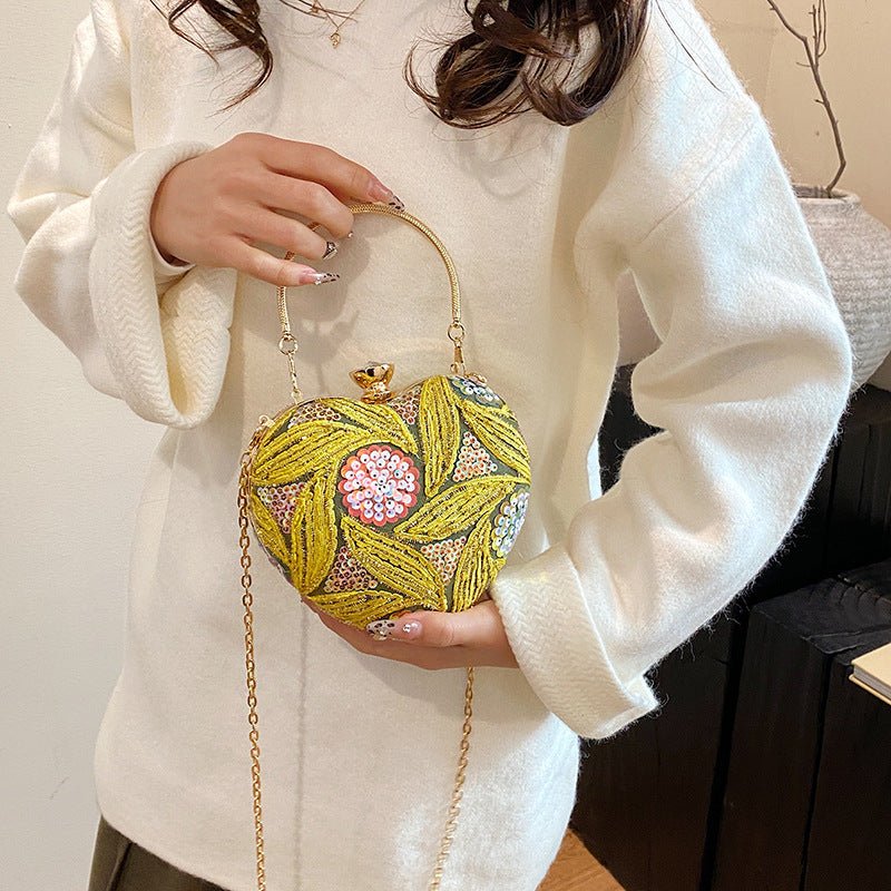 Women's Fashionable Sequins Shoulder Bag Retro $29.49 Dana Fashion Color: Blue Women's Bags Product information: Color: blue, purple, gold, brown, yellow Hardness: hard Material: Special Suitcase shape: heart shape Popular elements: Sequins Number of shou